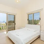 Rose Villa